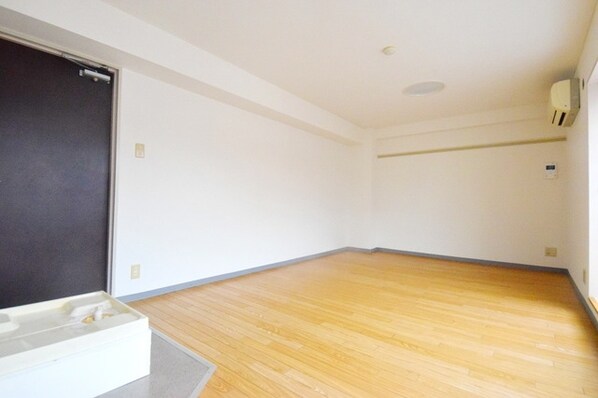 オーク・ビルの物件内観写真